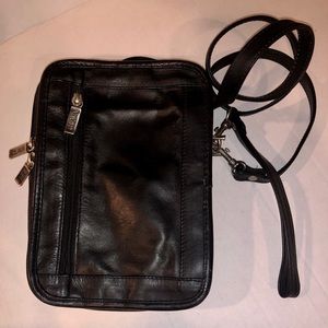 CLAVA crossbody/wristlet purse